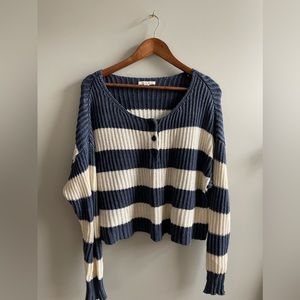 American Eagle Stripped Navy Blue and White Sweater